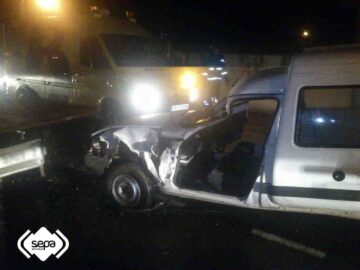 2015.03.27 Accidente de tráfico en Salas 2