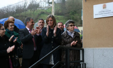 2015_03_21 consejera bienestar centro bimenes 1