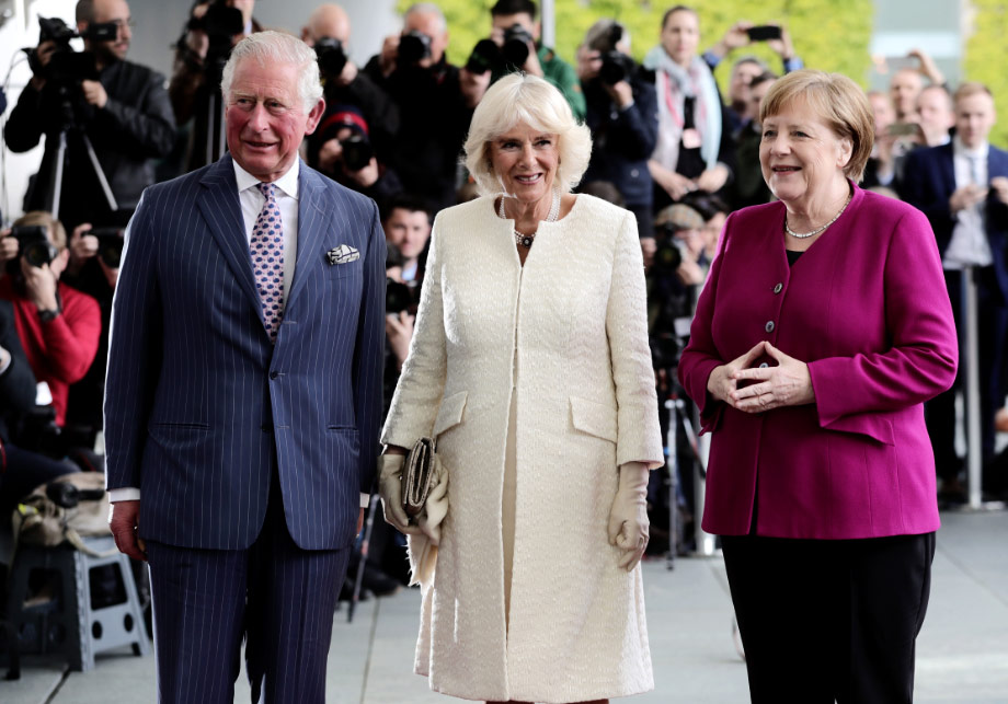 Llegan A Alemania El Príncipe Carlos De Inglaterra Y Su Esposa Camila Candás 365 6688