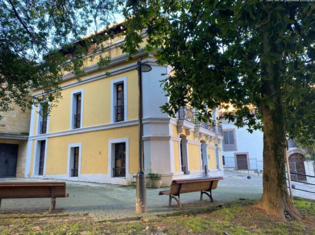 Biblioteca de Candás