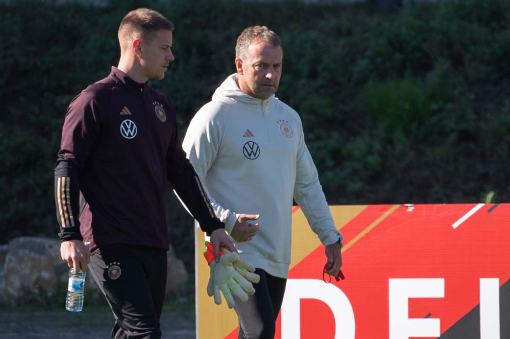 Ter Stegen aconseja a Flick estudiar español