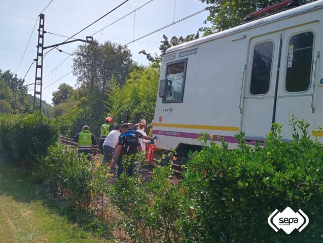 Un tren arolla a un hombre en Pola de Siero