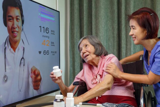 La teleasistencia ya es un derecho universal