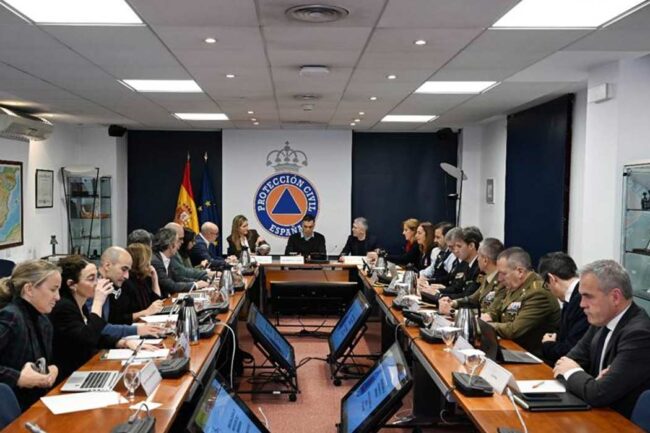 Sánchez sigue la evolución de Leonardo y Marta