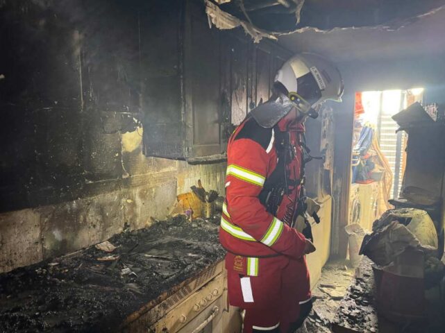 Un incendio en Alalpardo deja seis intoxicados por humo