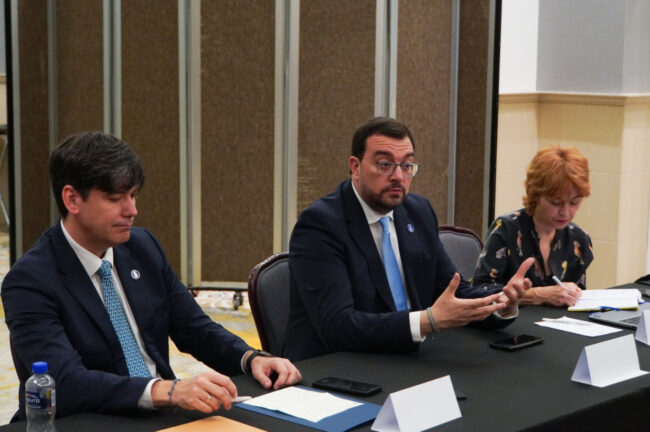 Barbón presenta Asturias como puerta de entrada a Europa