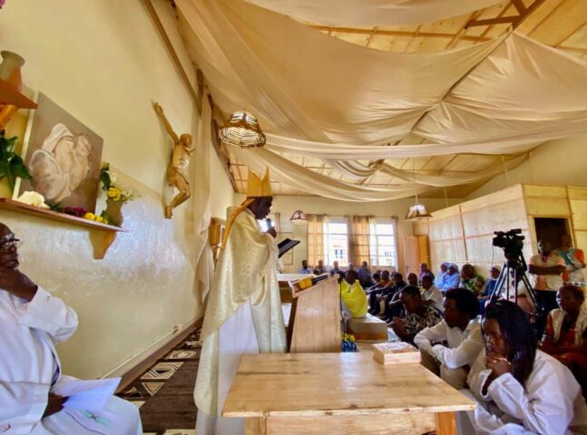 Burundi estrena la capilla de la Universidad de Ngozi