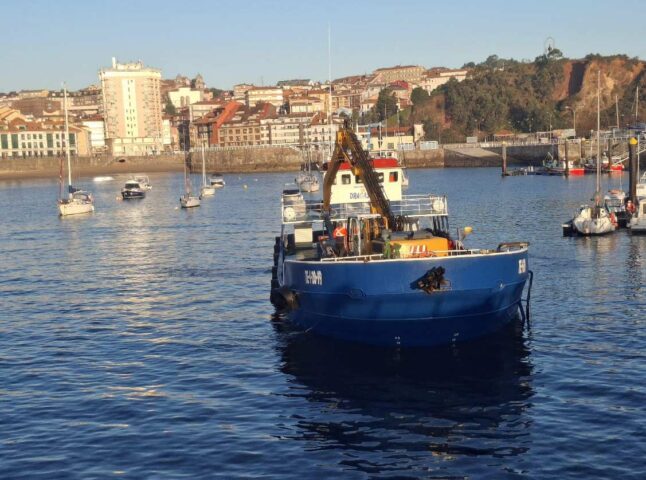 Dragado en puertos fondo limpio, puerto operativo