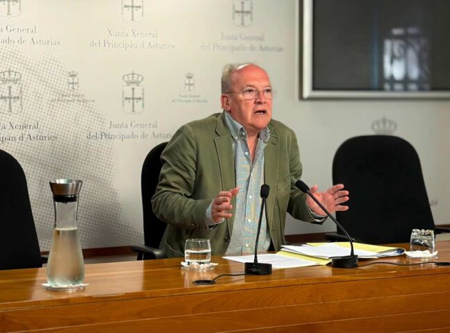 El PP critica el organigrama mastodóntico de Barbón