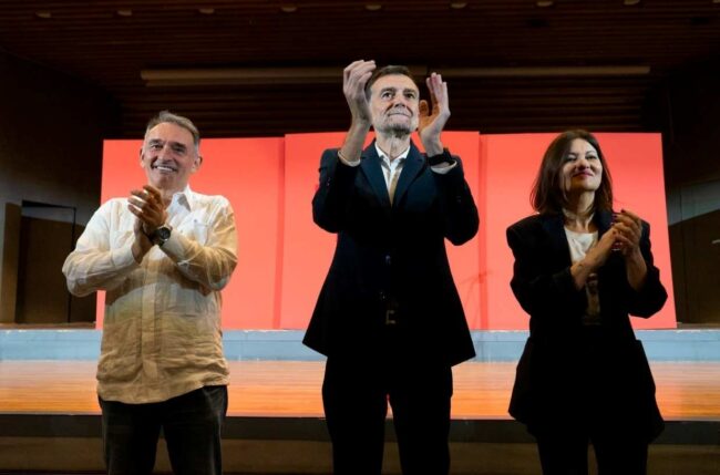 IU cumple 40 años y Maíllo llama a frenar el fascismo