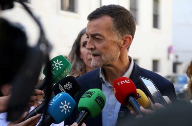 Maíllo acusa al PP de asumir el marco político de Vox