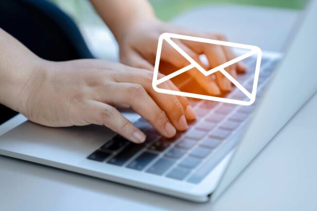 sección de contacto Candás 365