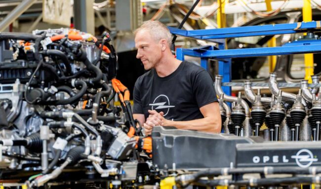 Opel fabricará su nuevo SUV en Zaragoza
