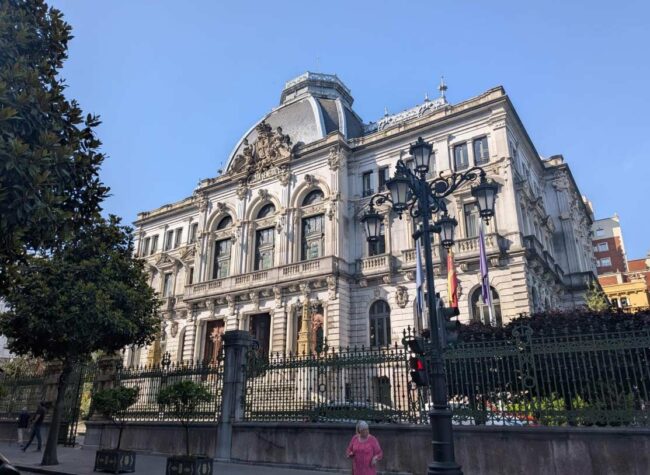 Siete asociaciones plantean cambios a la ley LGTBI asturiana Candás 365 Siete asociaciones plantean cambios a la ley LGTBI asturiana