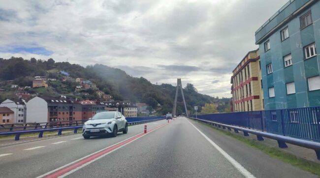 El puente del Corredor del Nalón obliga a cortar la AS-117