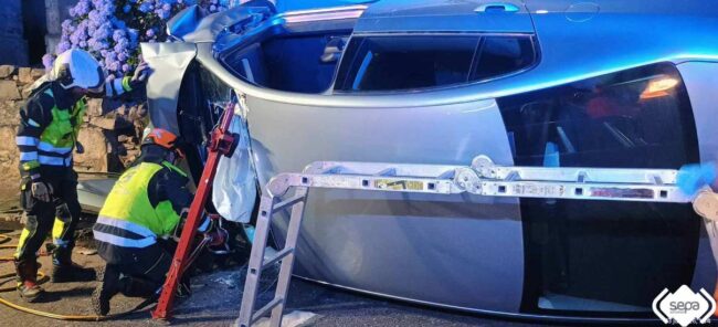 Un herido en un accidente en la AS-216 en Tineo