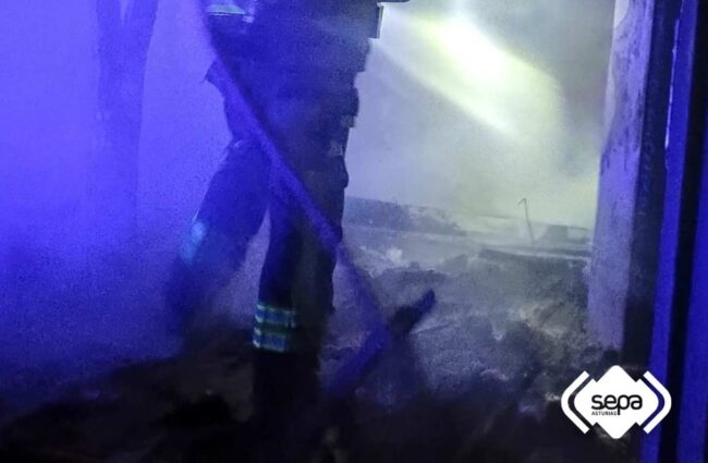 Un incendio calcina un anexo de una vivienda en Piloña Candás 365 Un incendio calcina un anexo de una vivienda en Piloña