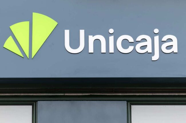 Unicaja eleva su beneficio y refuerza su solvencia