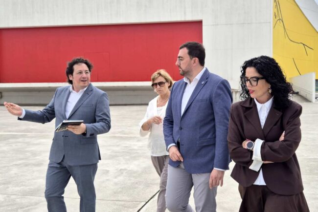Barbón ha visitado el Niemeyer de Avilés Candás 365 Barbón ha visitado el Niemeyer de Avilés