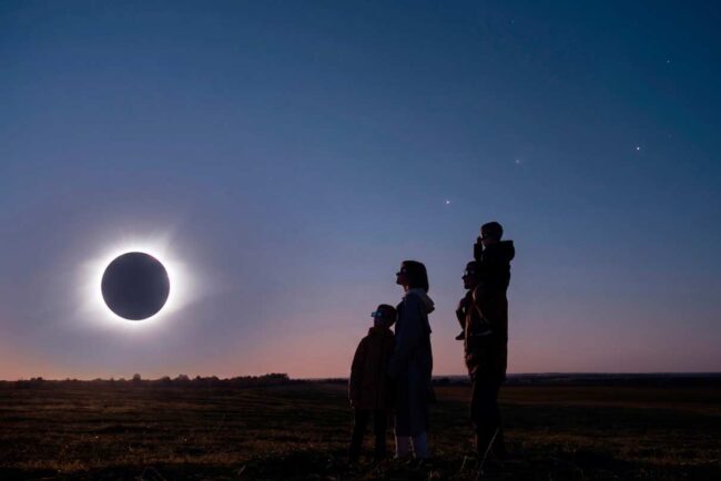 Expertos alertan del riesgo del eclipse solar