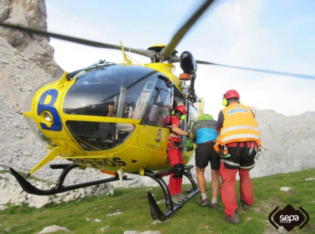 Una mujer herida en el espeleobarranco del Purón