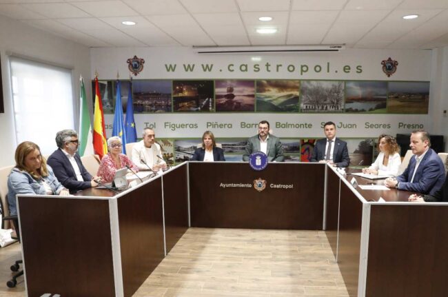 Barbón defiende el modelo educativo de Asturias