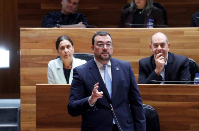 Barbón hace balance en la Junta del Principado