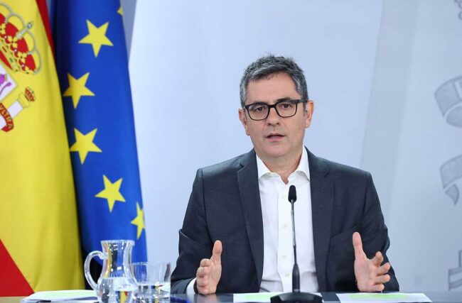Bolaños habla de la corrupción en el PP y PSOE Candás 365 Bolaños habla de la corrupción en el PP y PSOE
