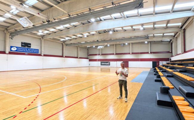 El Polideportivo de Los Campos estrena iluminación LED