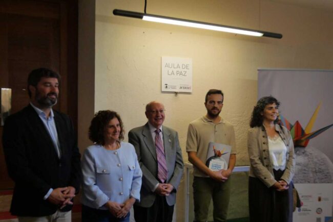 Luarca estrena el Aula de la Paz