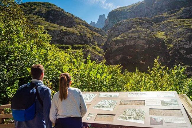 Nueva normativa para los guías de turismo en Asturias