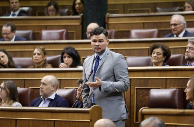 Rufián El Estado gobierna sí pero no manda Candás 365 Rufián El Estado, gobierna sí, pero no manda