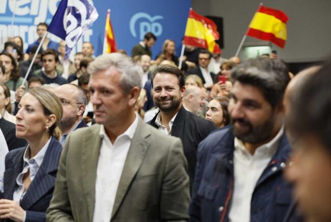 Queipo arropa a Núñez Feijóo en Madrid